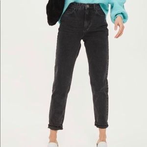 TOPSHOP mom jeans.....